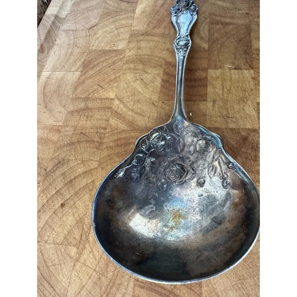 Holmes and Edwards XIV‎ silverplate flatware Vintage 8.5 serving spoon